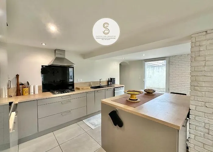 Maison Megeve Arles *